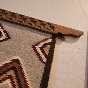 Navajo Serrated Diamonds Rug w/ Carved Wood Holder